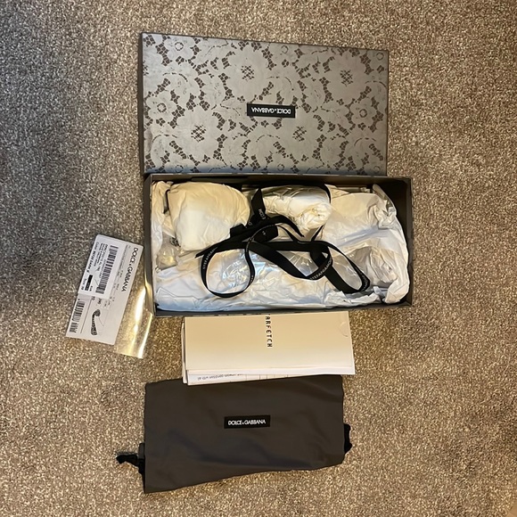 Dolce & Gabbana Vally lace crystals flats, grey, New with full packaging, 39 - Picture 13 of 15